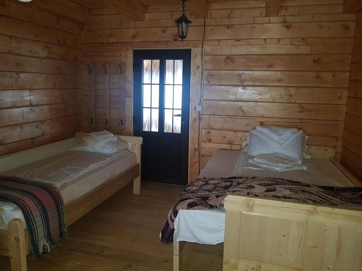 Tulean Cabin Bed & Breakfast Sacel  Exterior photo